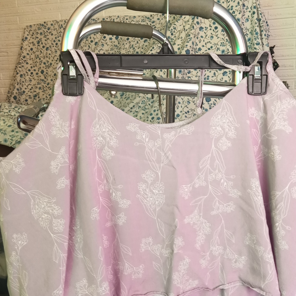 Old Navy Spring Top - Picture 2 of 6